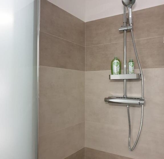 Номер Стандарт, Comeacasa B&b
