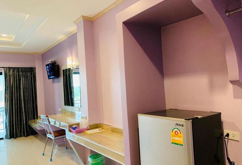 اتاق لوکس, โรงแรมมาลินี