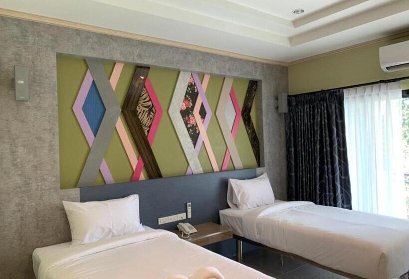 اتاق لوکس, โรงแรมมาลินี