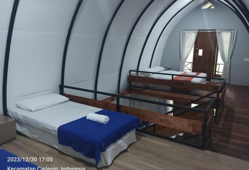Семейный Номер Вид на Сад, The Village Resort Bogor