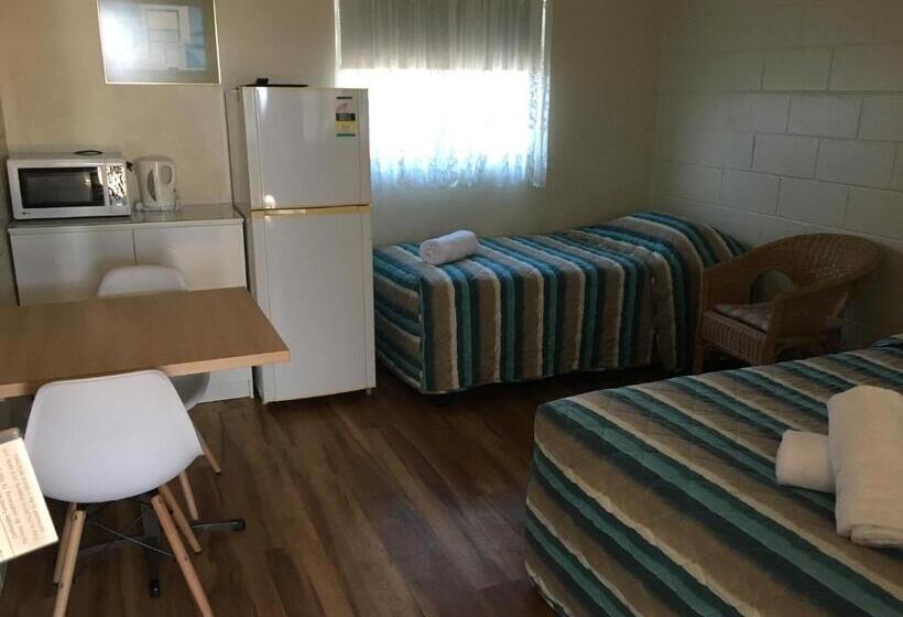 패밀리 룸, Plantation Park Motor Inn