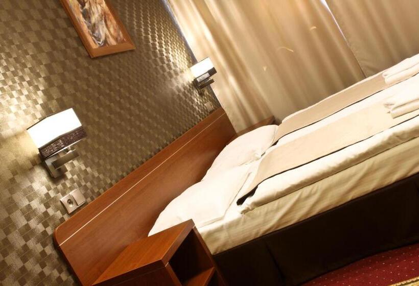 Номер Стандарт, Centrum Green Hill Business & Spa