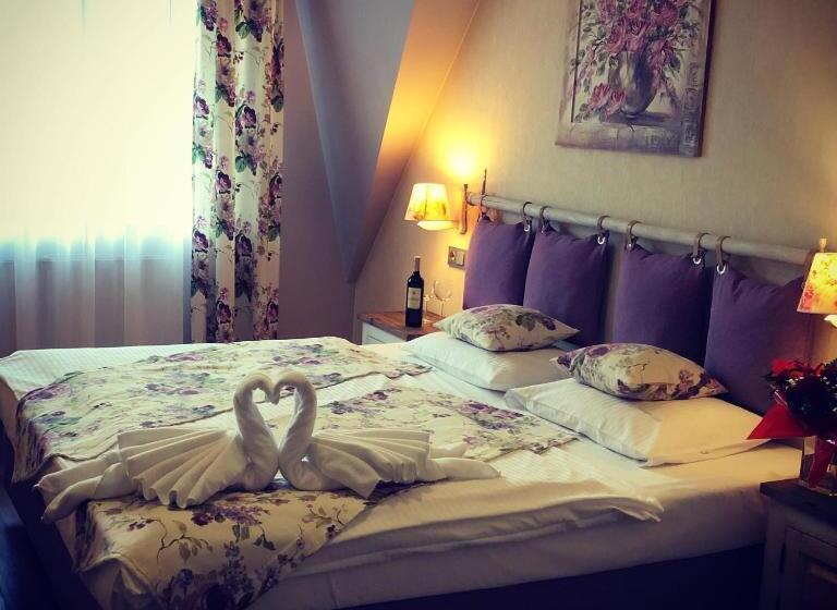 Номер Deluxe Кровать Кинг, Centrum Green Hill Business & Spa