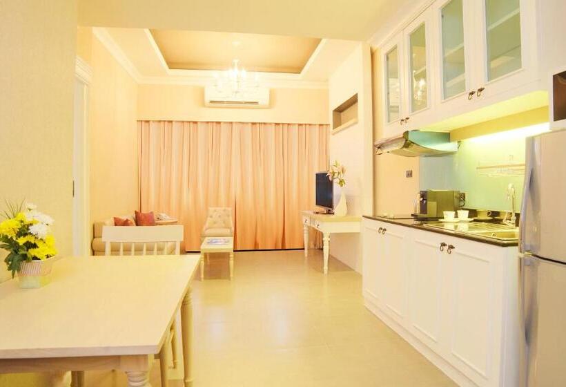 Президентский Люкс, The Raya Surawong Bangkok