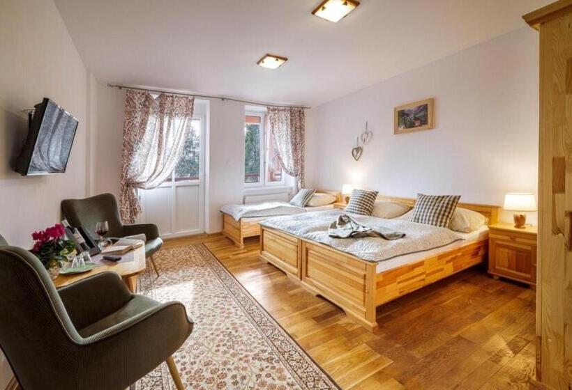 Номер Стандарт с Балконом, Wellness Penzion Zora Family