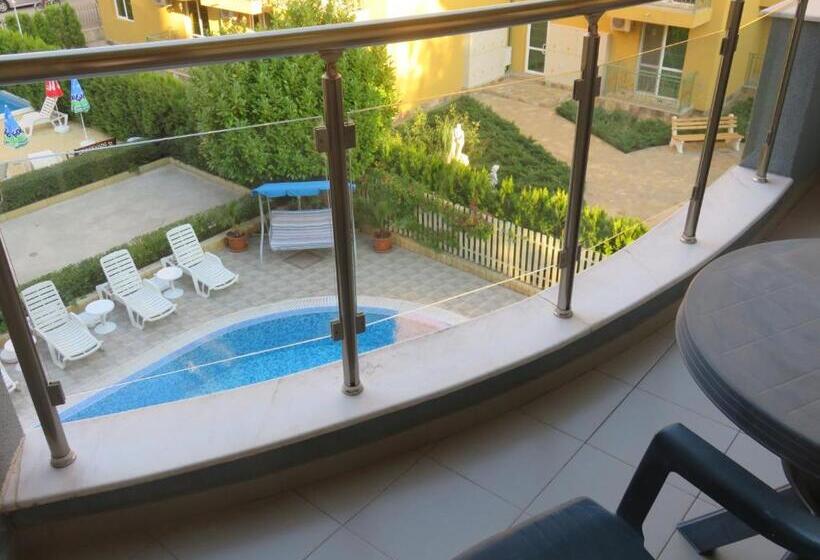 Апартаменты 2 Спальни, Aquaria Holiday Apartments