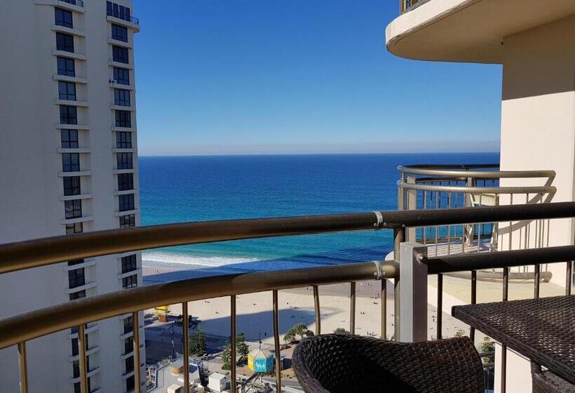 이코노미 스튜디오, Beachcomber Resort   Official