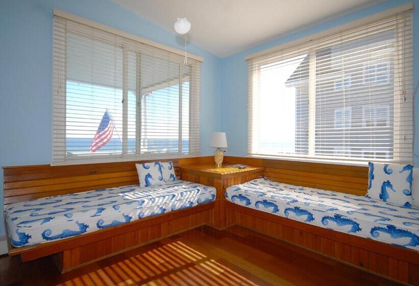 스위트, Inkwell Beach Cottage