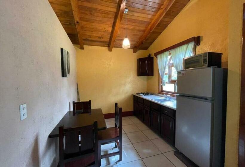 Woonhut, Cabañas Rosy