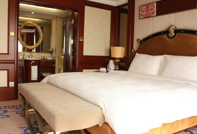 Президентский Люкс, Dynasty International Hotel Dalian