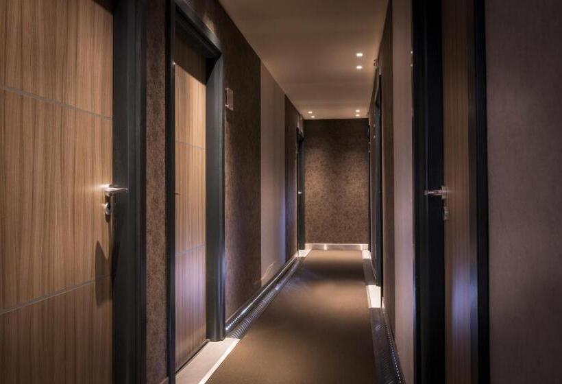 Номер Стандарт, Hostellerie Les Gorges De Pennafort