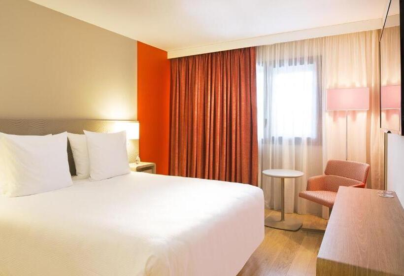 Люкс, Oceania Paris Roissy Cdg