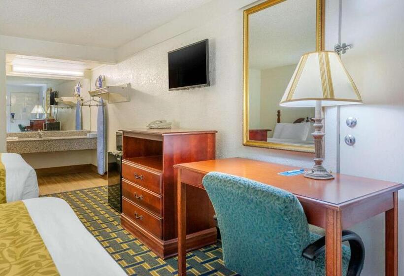 Номер Deluxe, Hilliard Motor Lodge