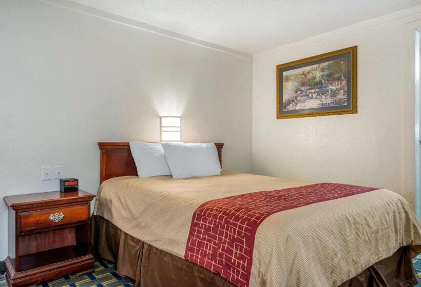 Номер Стандарт, Hilliard Motor Lodge