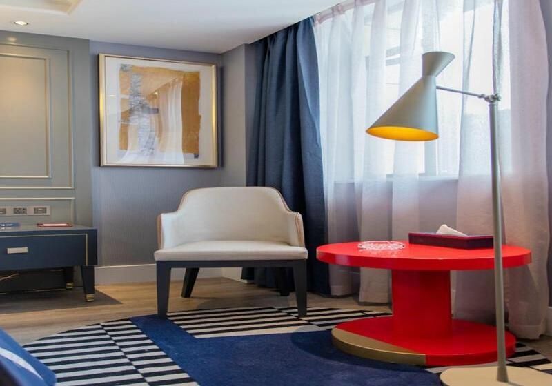 اتاق لوکس, Lanou Hotel Chongqing Hongou Square Wanzhou Guanyinyan