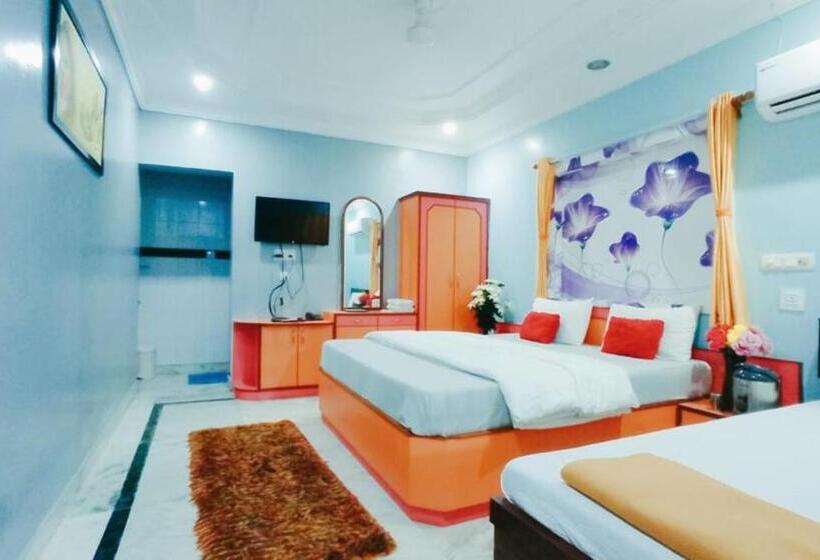 豪华房间, Prabhat Beach Resort