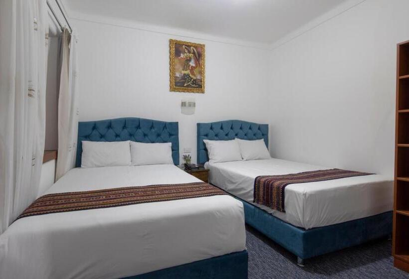 标准间, Rojas Inn