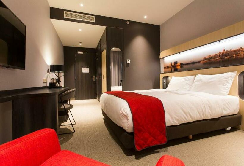 Standard Room, Corendon Amsterdam Newwest, A Tribute Portfolio