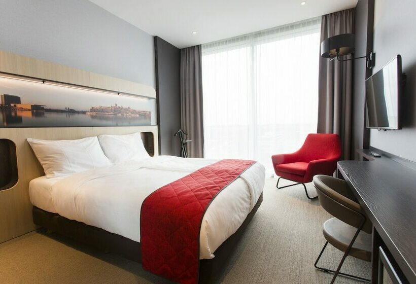 Standard Room, Corendon Amsterdam Newwest, A Tribute Portfolio