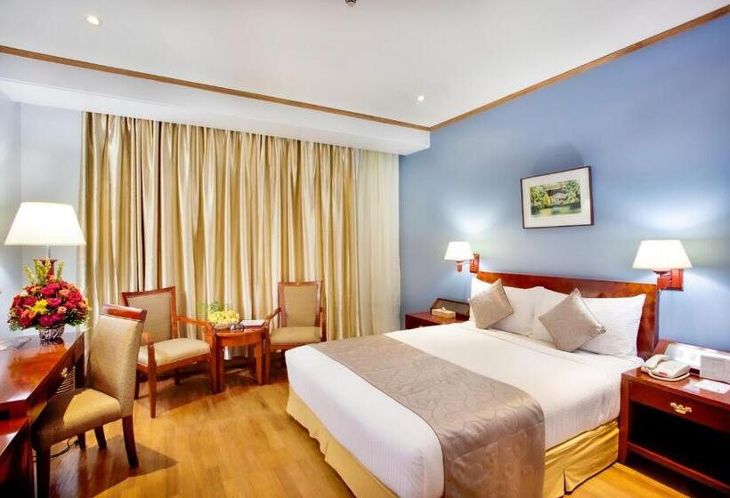 Номер Deluxe Одноместный, The Peninsula Chittagong Limited