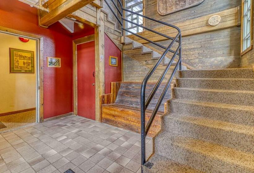 Апартаменты 3 Спальни, Skiway Lodge At Thunderhead