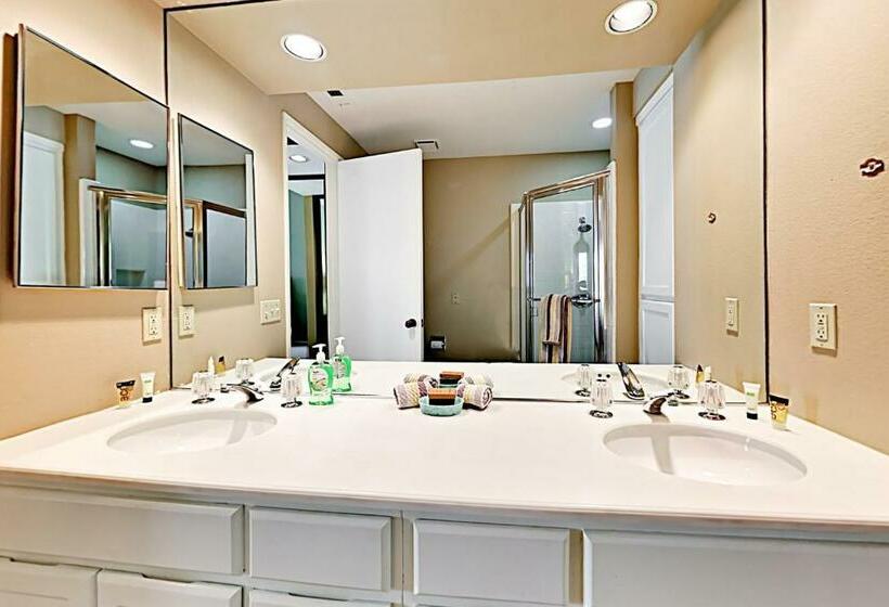 Апартаменты 3 Спальни, Southern Hills Charm Permit# 65256
