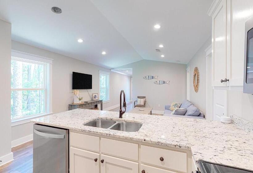 Апартаменты 2 Спальни, Beach Cottage South
