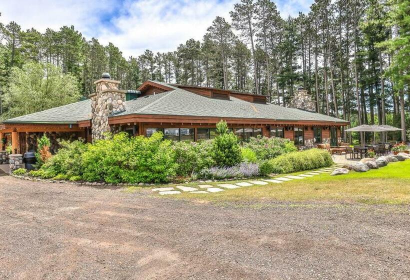 Апартаменты 2 Спальни, Chippewa Retreat  Den