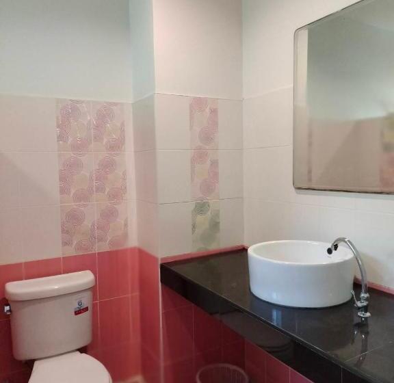 Номер Deluxe, D.r. Lanta Bay Resort