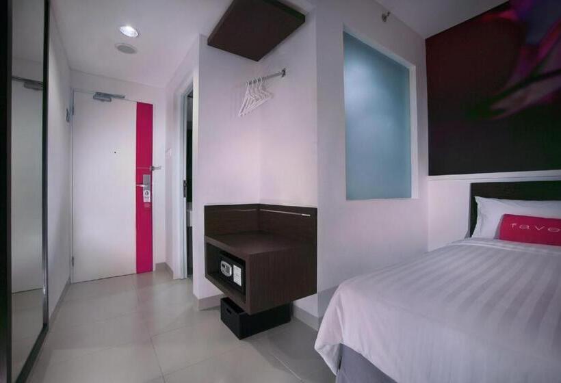 Номер Superior, Favehotel Melawai