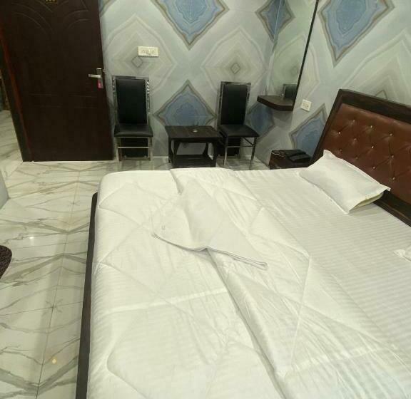 اتاق استاندارد, Krishna Palace By Wb Inn