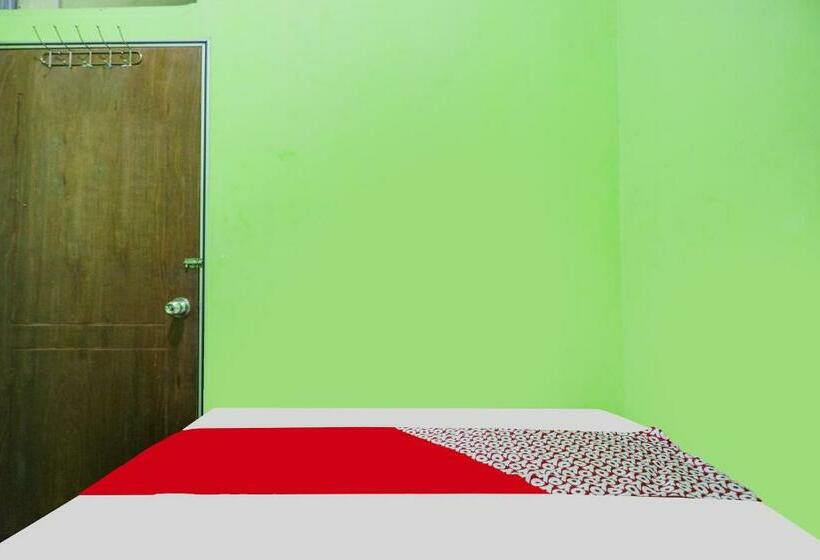 Номер Economy, Spot On 91882 Bilqis Homestay