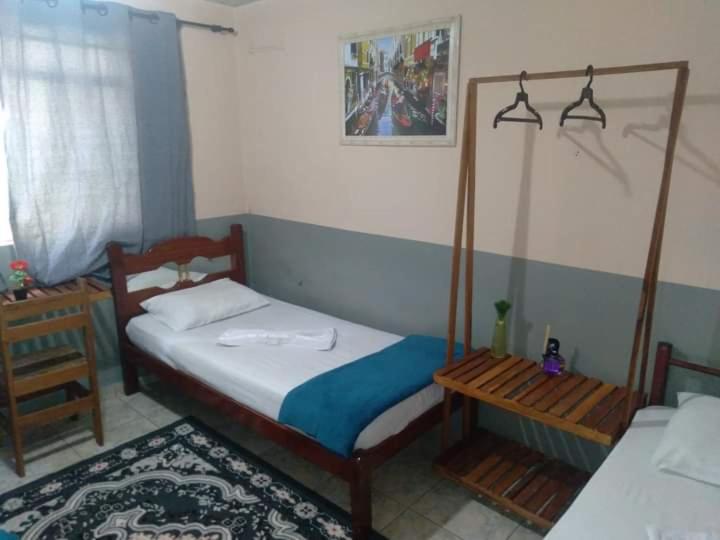 Номер Стандарт Трехместный, Pousada Uberaba