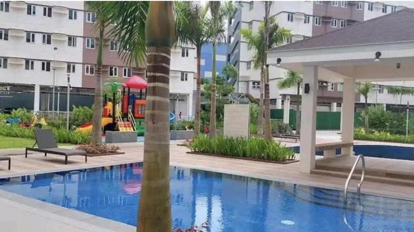 스탠다드 스튜디오, Staycation Ni Inday