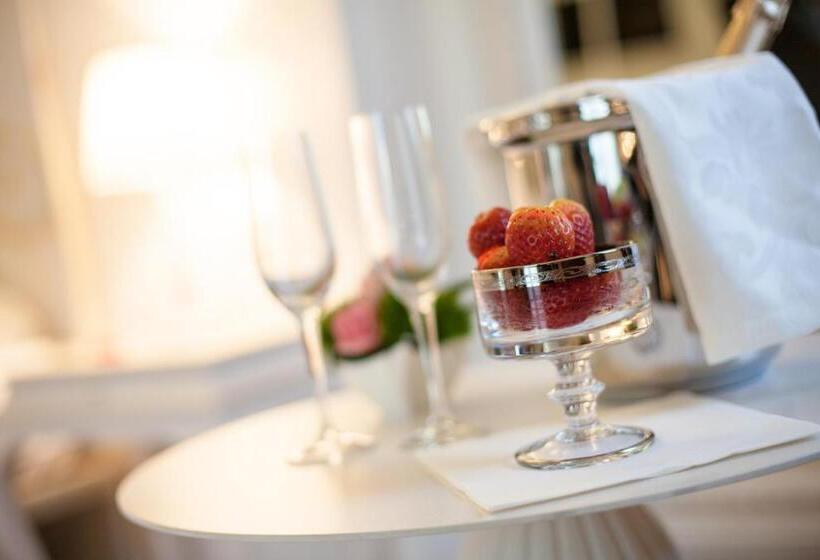 سوییت لوکس, Princier Fine Resort & Spa