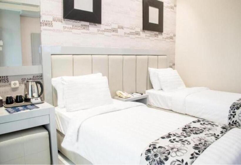 Номер Superior, Luminor Hotel Jember By Wh