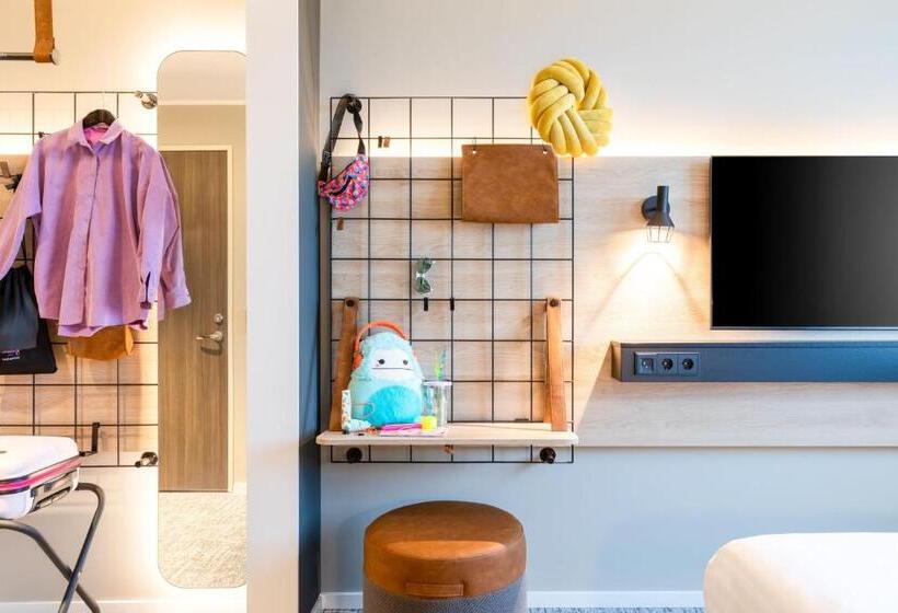 Номер Стандарт, Moxy Berlin Airport
