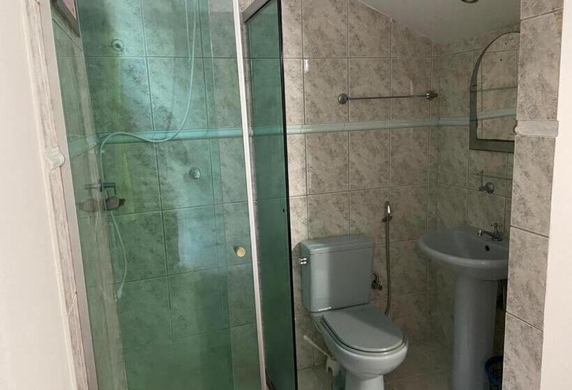 اتاق خانوادگی, Hostel Salvador Orquídeas