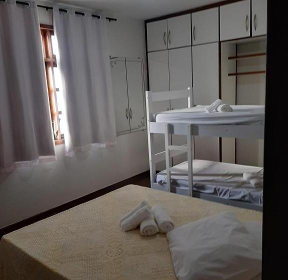 سوییت خانوادگی, Hostel Salvador Orquídeas