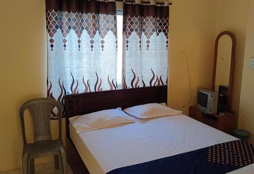 Номер Economy, Bhavani Residency