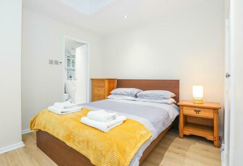 Номер Стандарт, Mystayinn Tomnahurich Guest House
