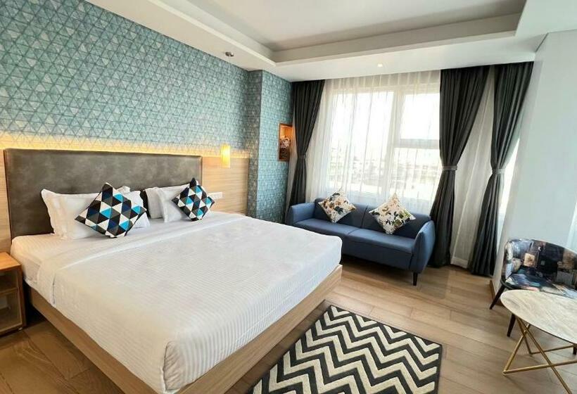 اتاق لوکس با تخت بزرگ, Aurora Boutique Hotel Imphal