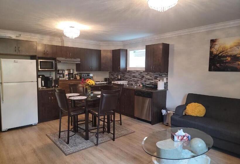 Family Suite, Oscar Inn & 2bd Family Suite Or Private Room