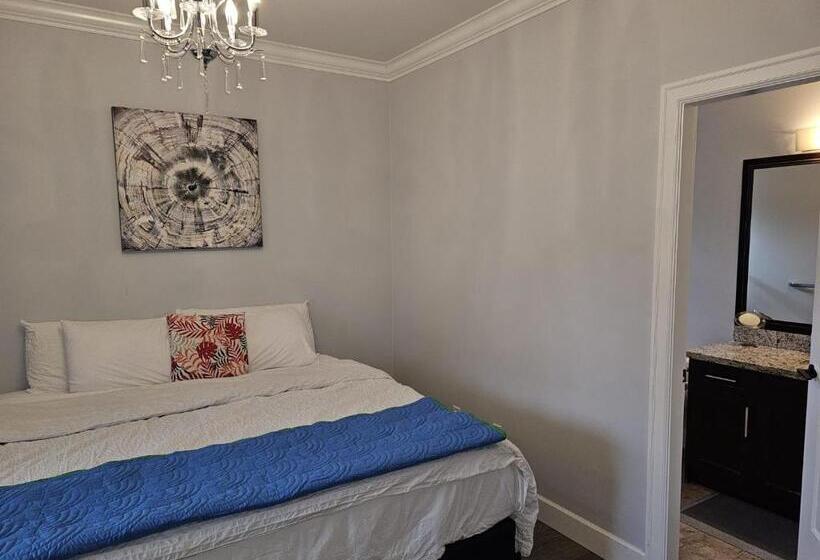 Номер Deluxe Кровать Кинг, Oscar Inn & 2bd Family Suite Or Private Room