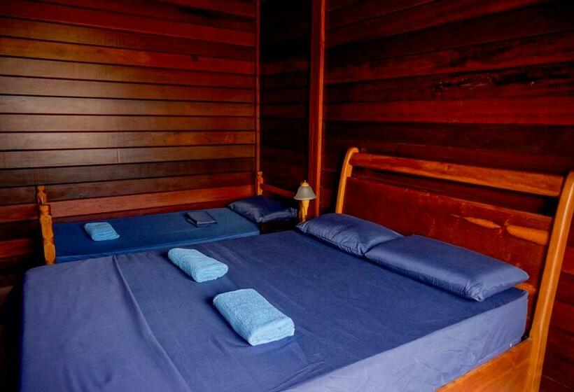 스위트, Hostel Capricórnio Carcará
