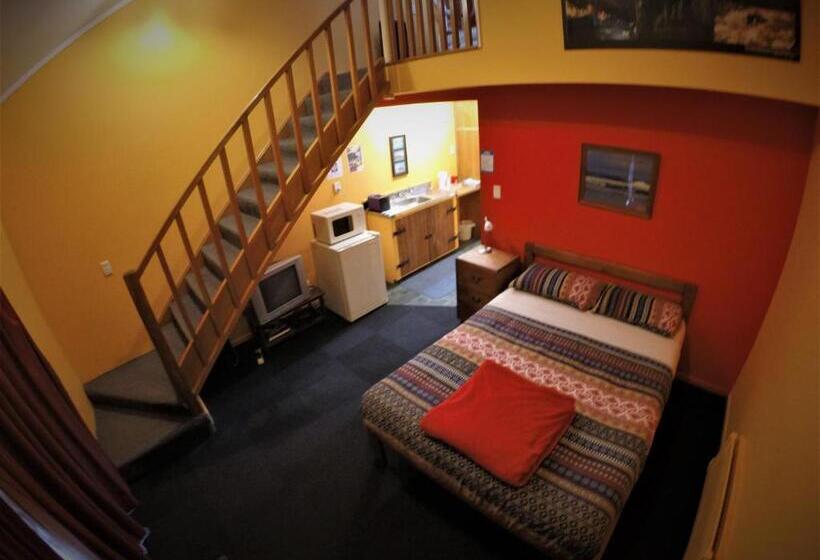 Семейный Номер, Bazil S Backpackers Bbh Hostel & Surf School