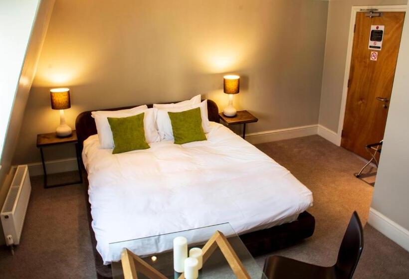 Номер Стандарт, Amherst Brighton