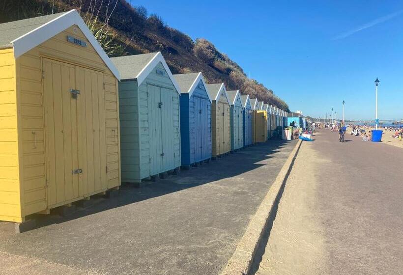 Четырехместный Номер Стандарт, Boho Beach House   Beach Location