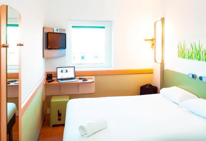 스탠다드 룸, Ibis Budget Newport