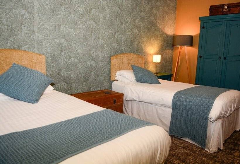 Номер Стандарт, Plough Inn